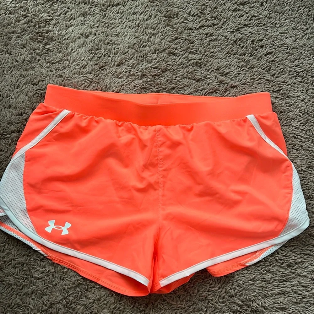 Girls Under Armor athletic shorts. Never worn. Still has tags. - Picture 1 of 4